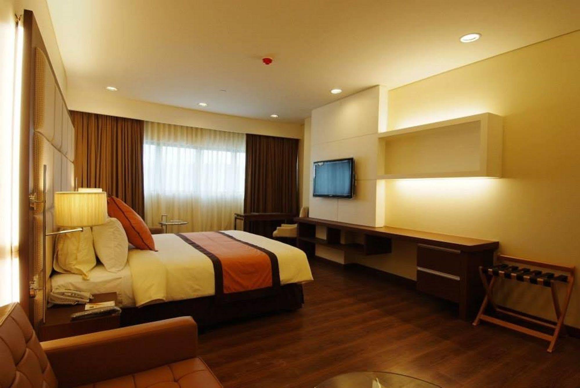 Santomas Suites Santo Tomas Luaran gambar